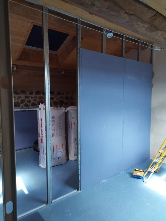Chantier réalisé par Finition Peinture Bâtiment 63