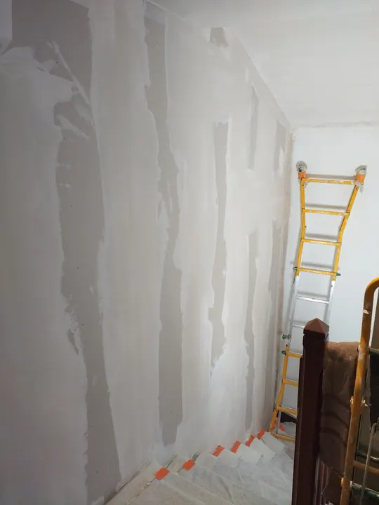Chantier réalisé par Finition Peinture Bâtiment 63