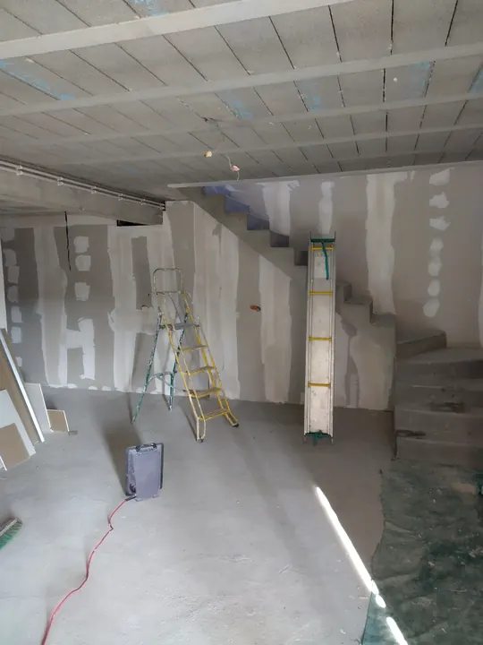 Chantier réalisé par Finition Peinture Bâtiment 63